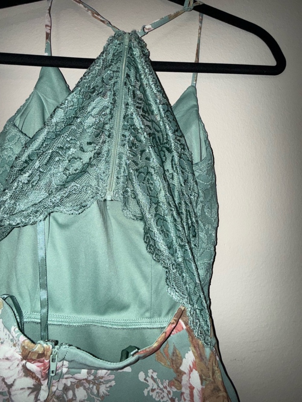 Betsey Johnson Mint Green Lace & Floral Chiffon Mini Dress - Picture 6 of 9